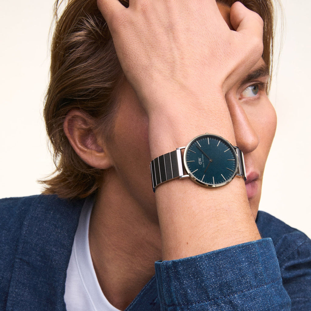 Unisex Quartz Blue Dial Analog Stainless Steel Watch DW00100776K