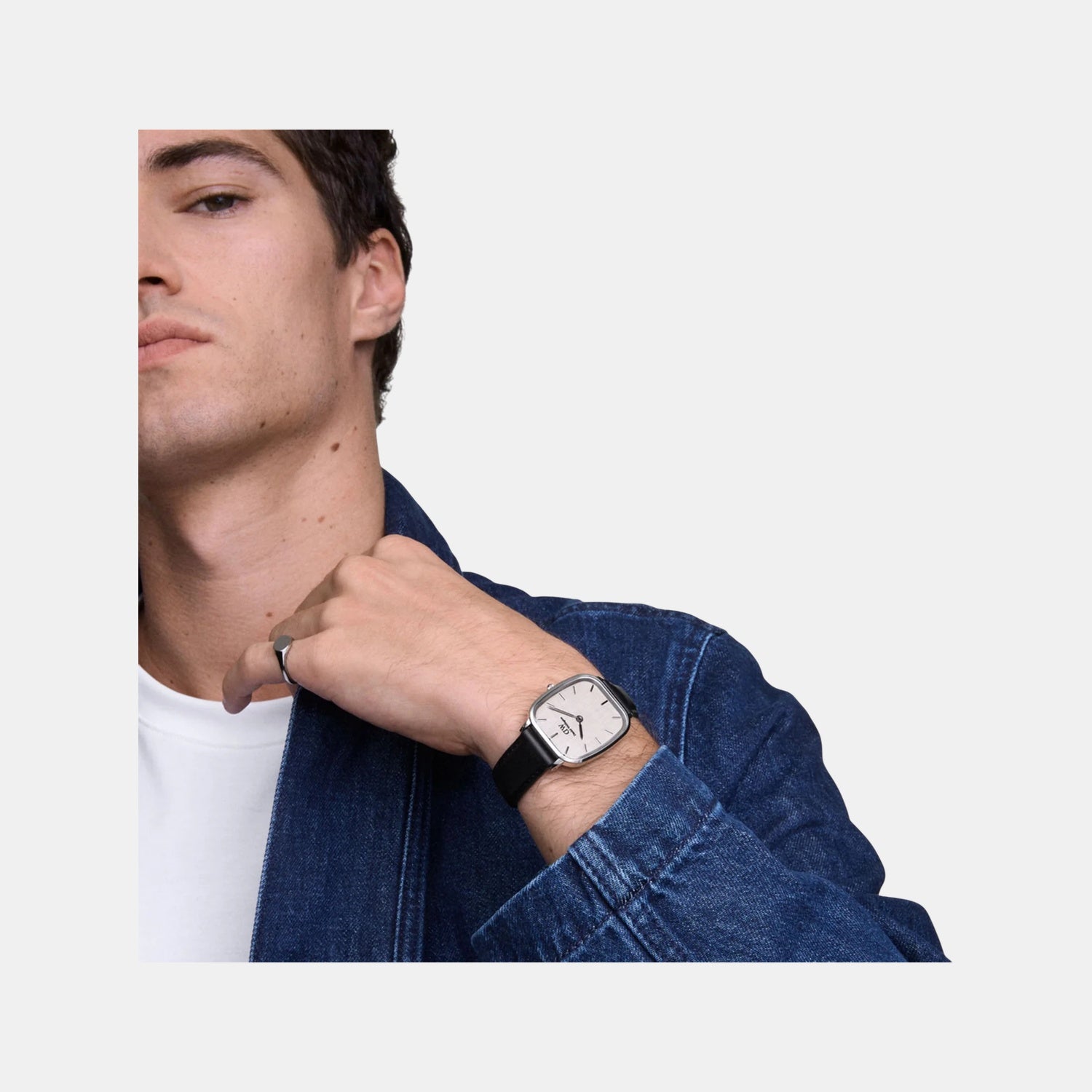 Vinatge Unisex Quartz Linen Dial Analog Stainless Steel Watch DW00100813K