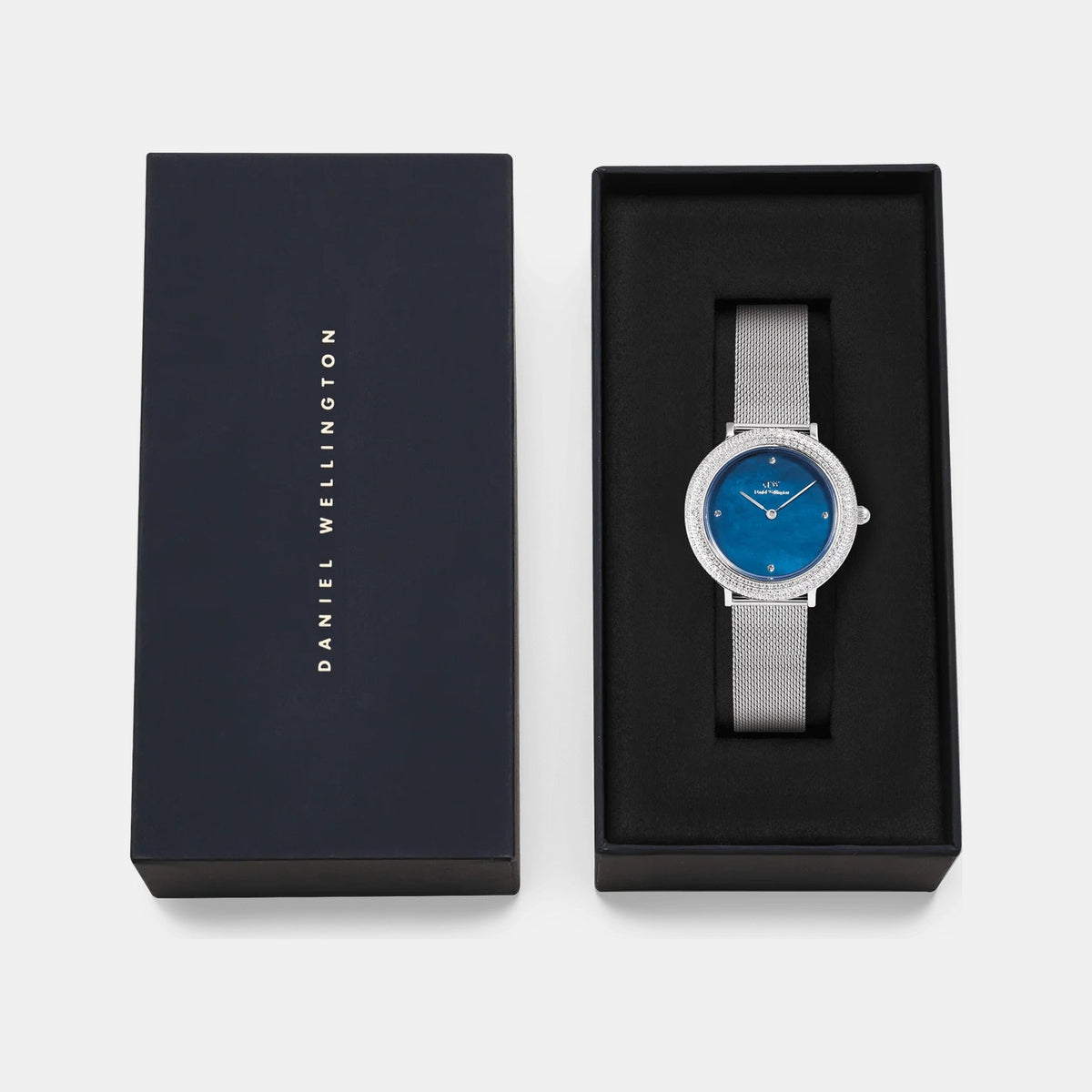 Crystalline Women Quartz Blue Dial Analog Mesh Watch DW00100825K