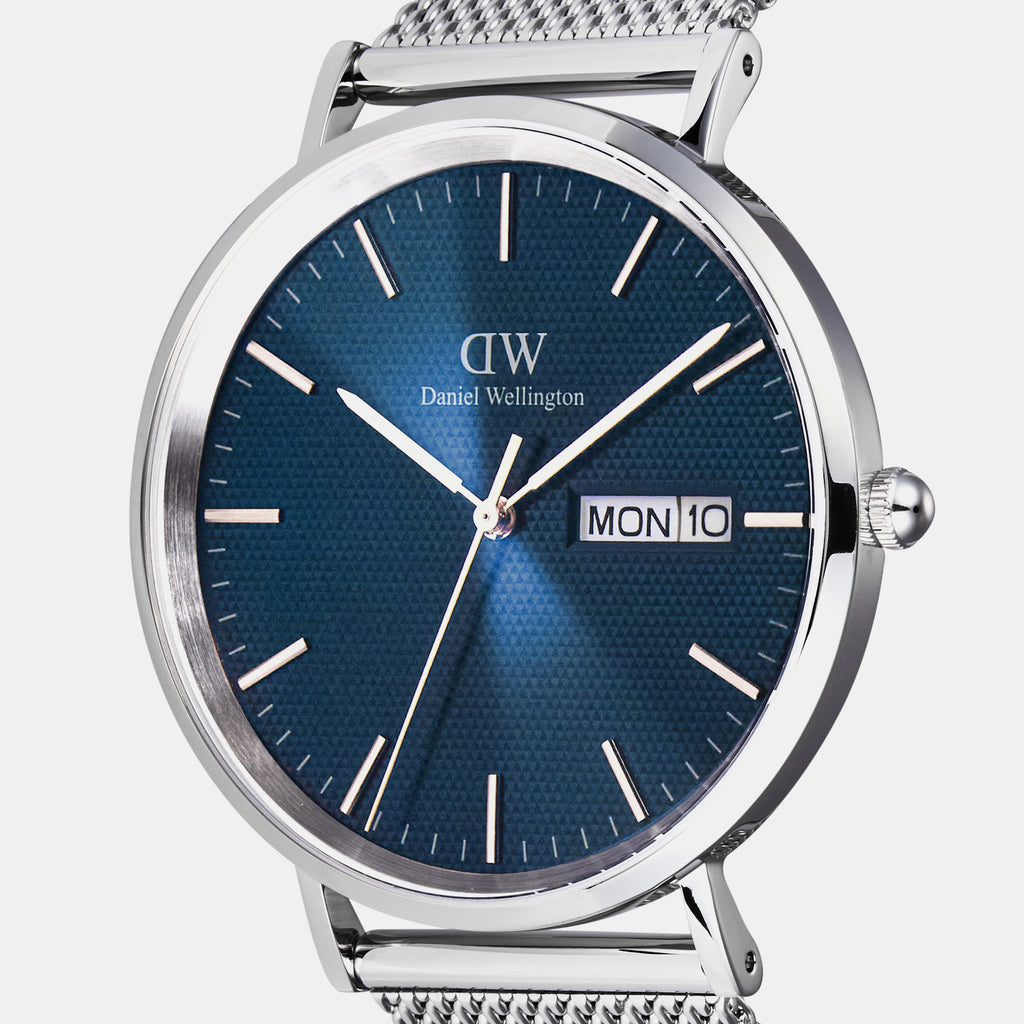 Men Quartz Blue Dial Analog Mesh Watch DW00100833