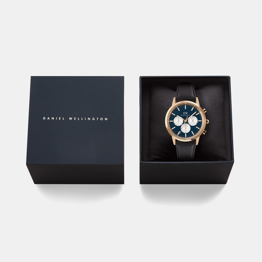 Iconic Sheffield Arctic Panda Men Quartz Blue Dial Chronograph Leather Watch DW00100877