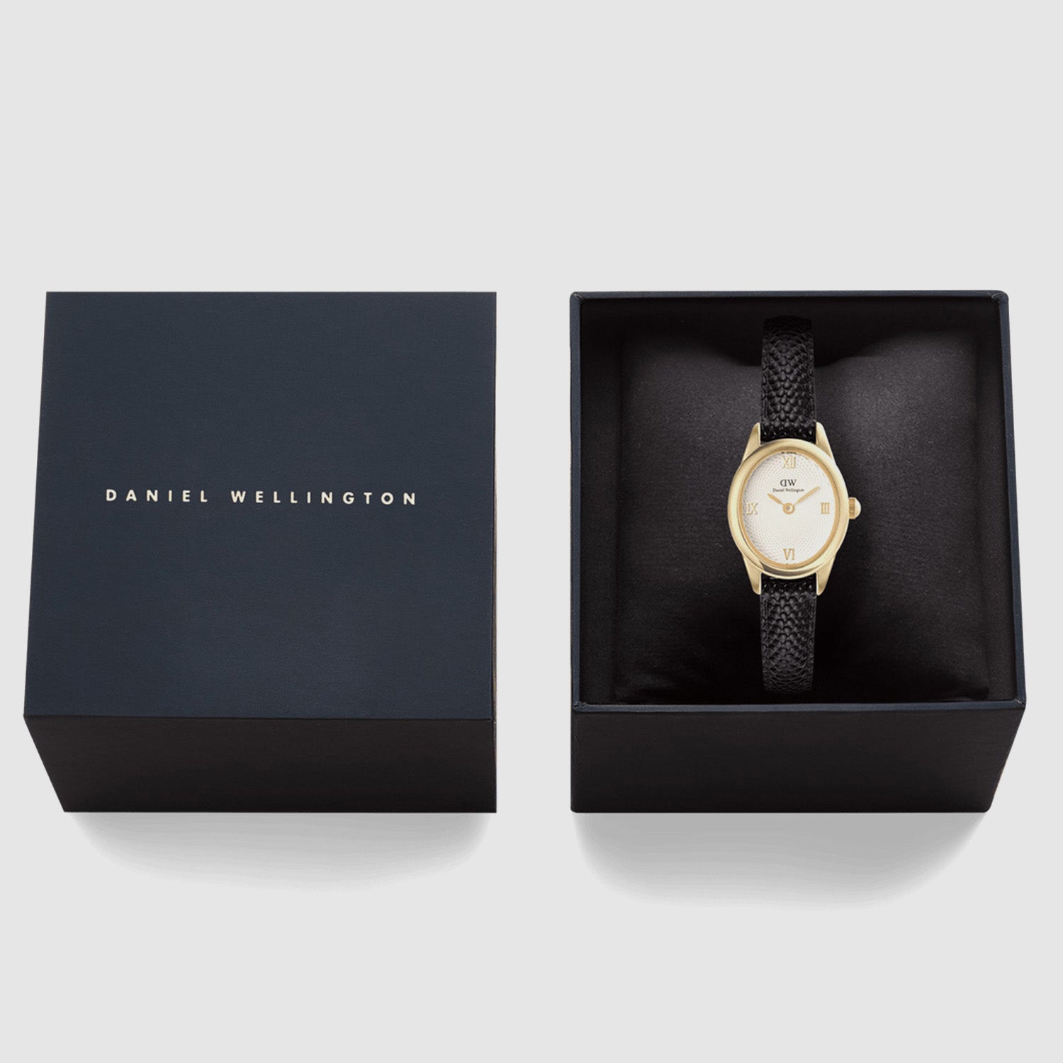 Ophelia Women Quartz White Dial Analog Leather Watch DW00100890K