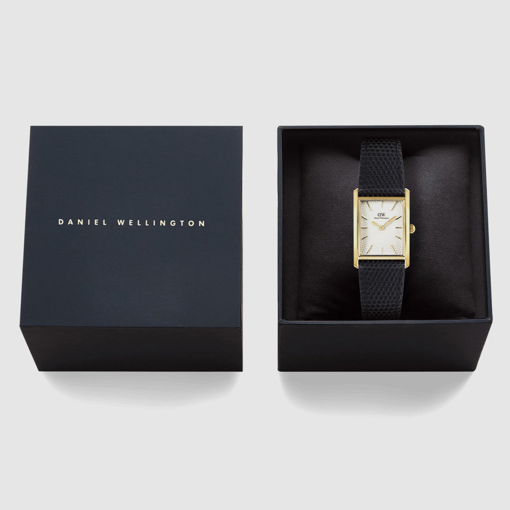 Men Quartz White Dial Analog Leather Watch DW00100899K