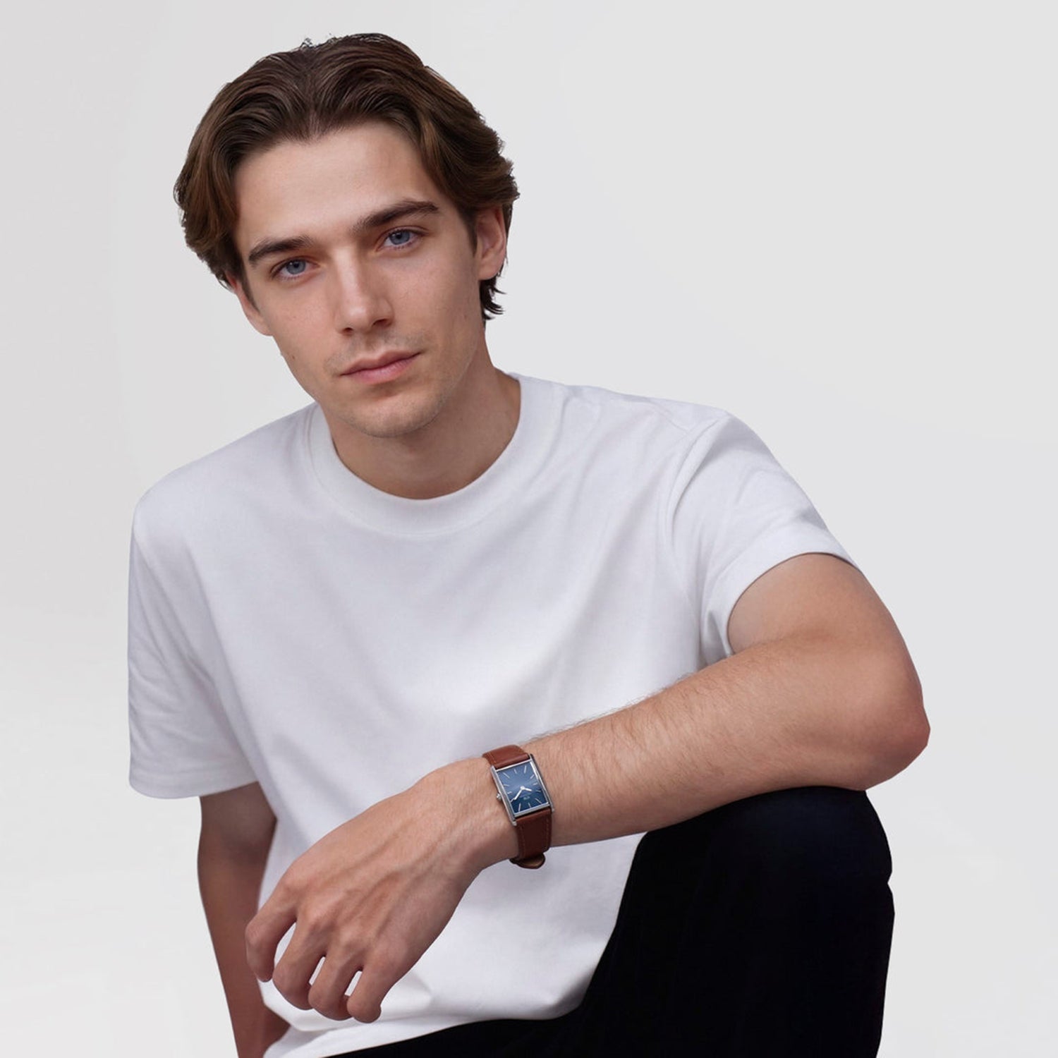 Bound Men Quartz Blue Dial Analog Leather Watch DW00100900K