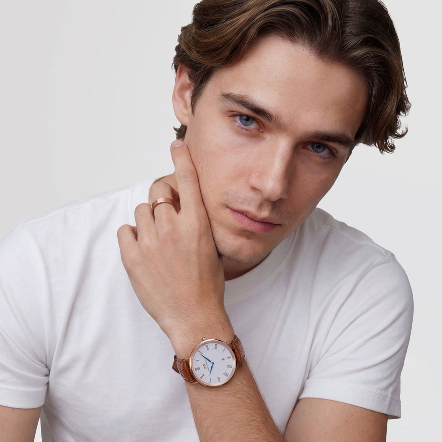 Classic Men Quartz White Dial Analog Leather Watch DW00100918K