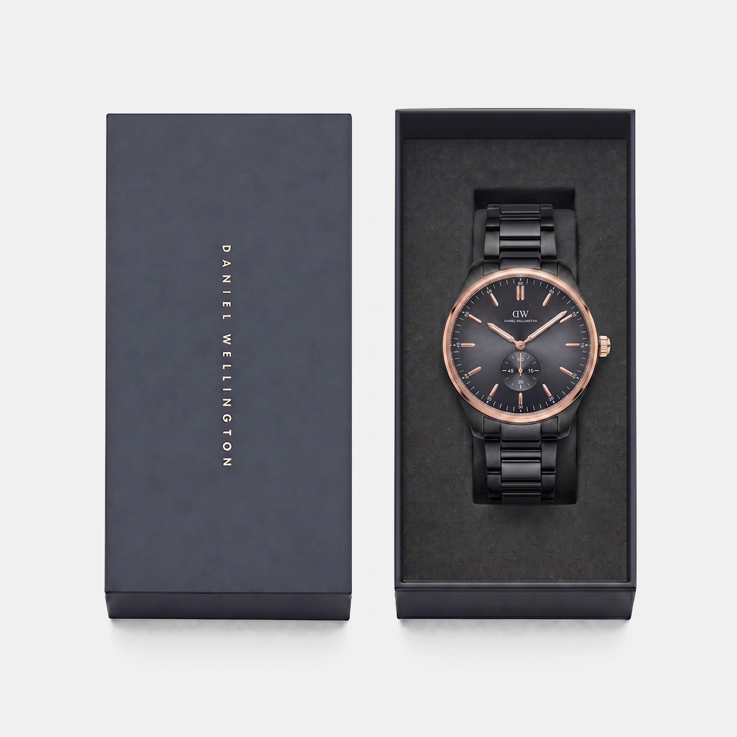 Men Quartz Black Dial Analog Stainless Steel Watch DW0DG1601