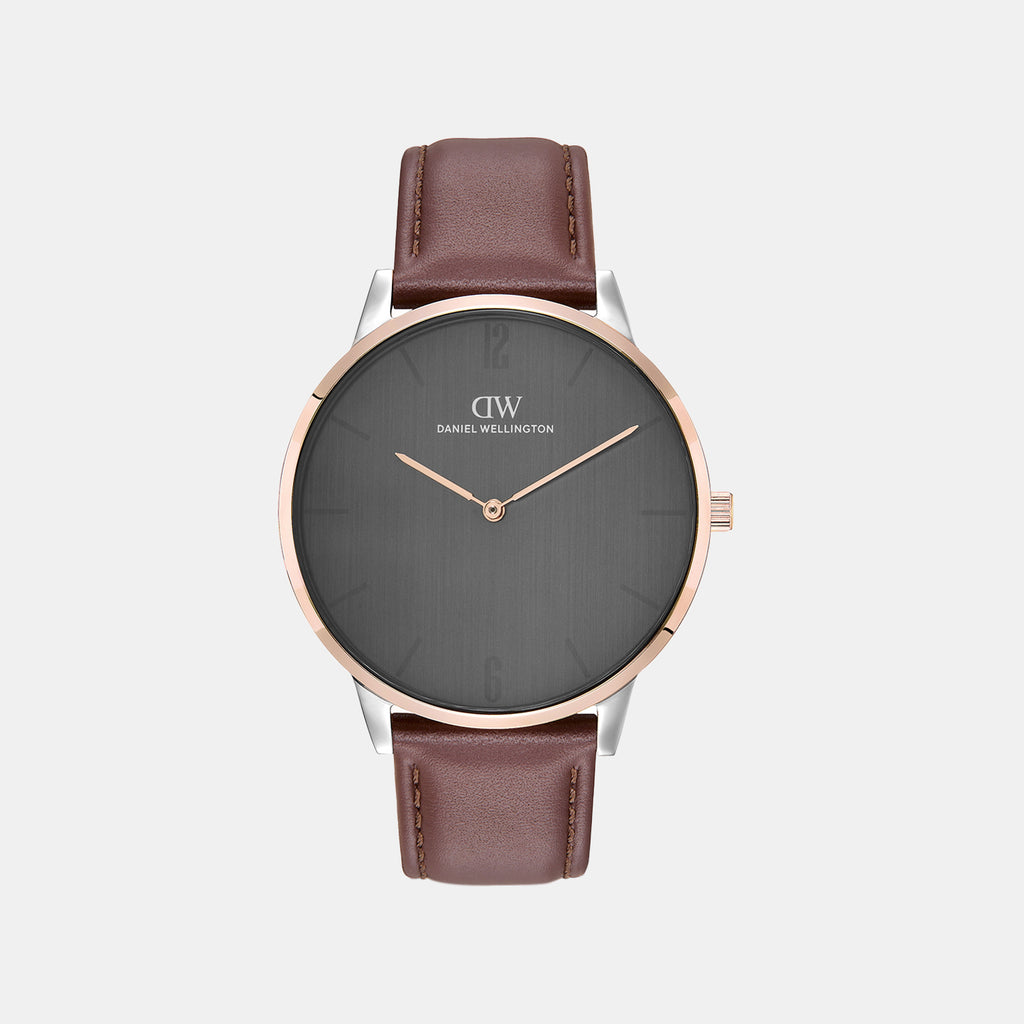 Men Quartz Grey Dial Analog Leather Watch DW0DG2000