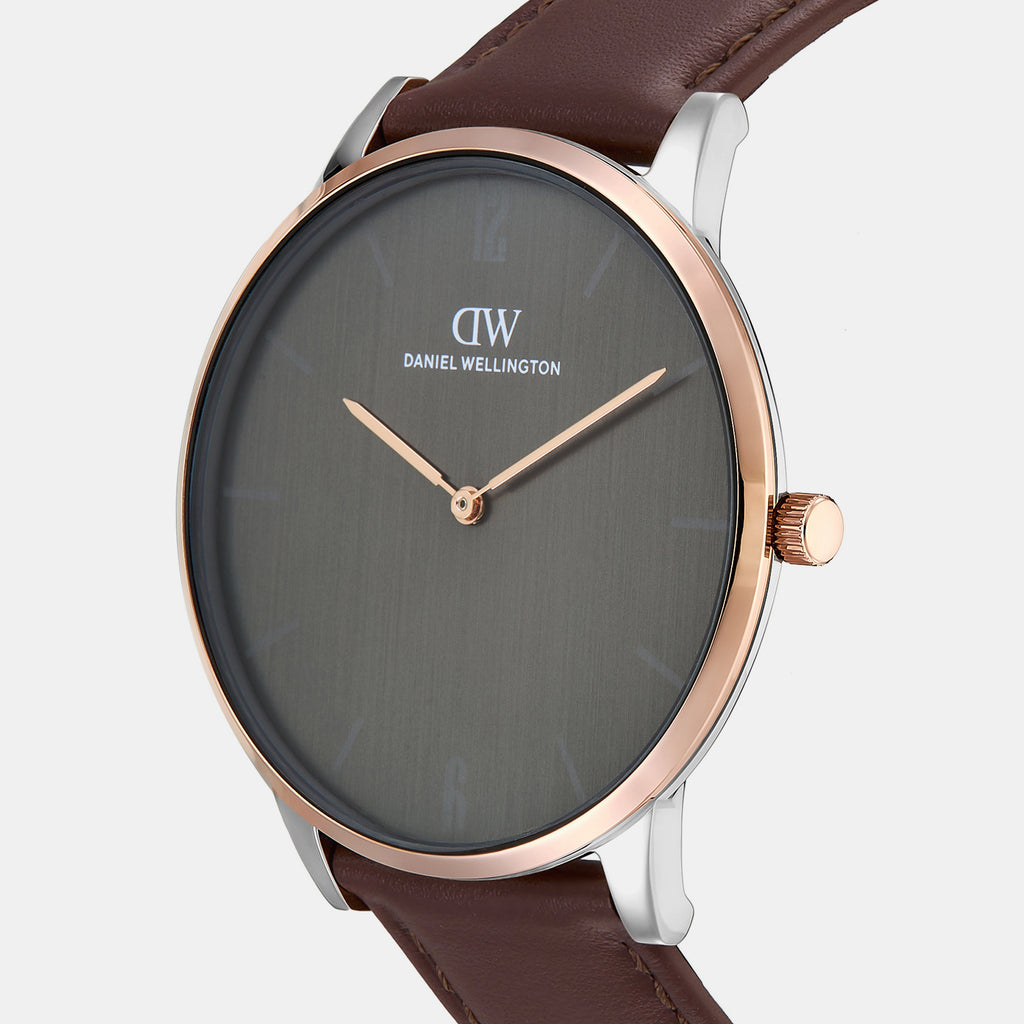 Men Quartz Grey Dial Analog Leather Watch DW0DG2000
