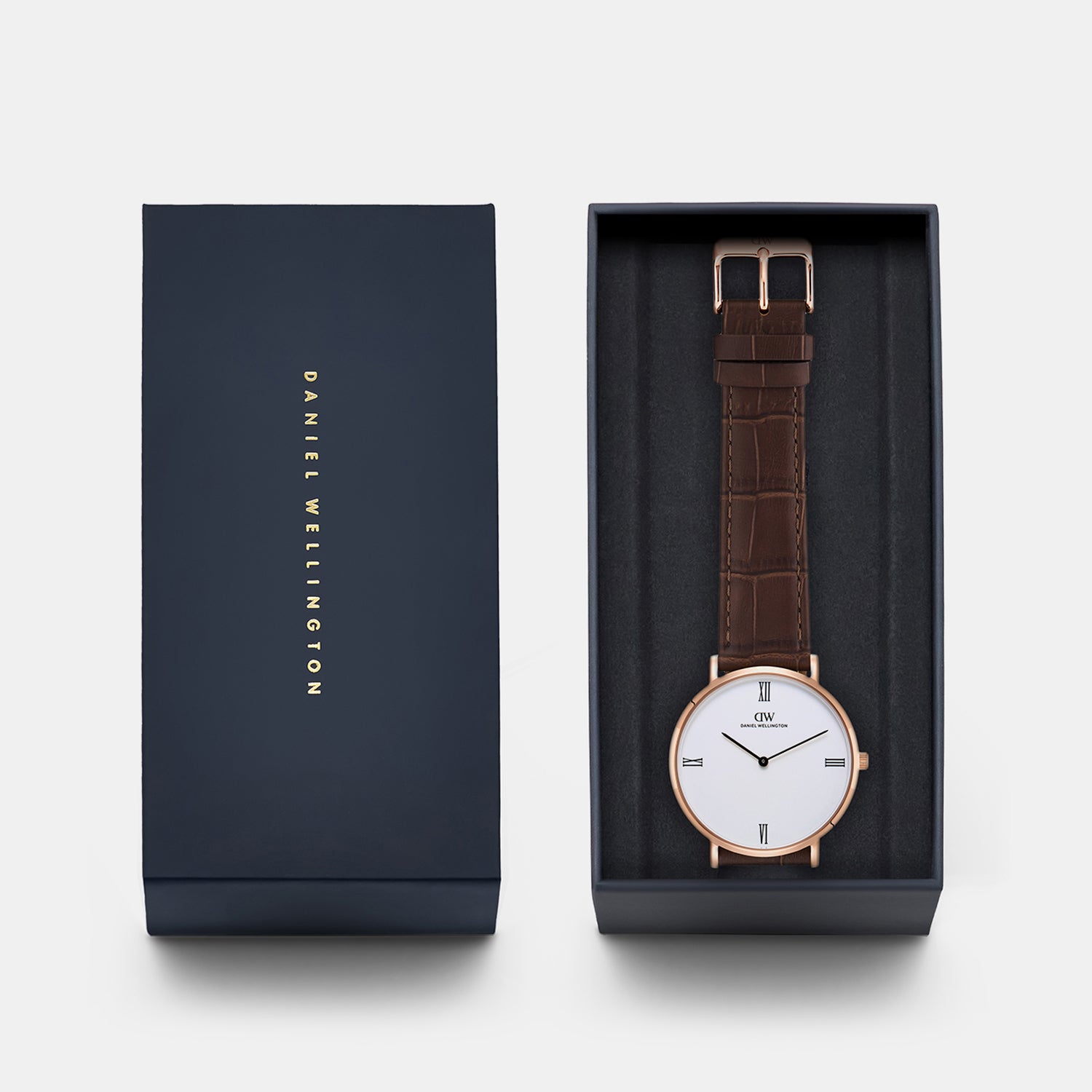 Men Quartz Off White Dial Analog Leather Watch DW0DG2301