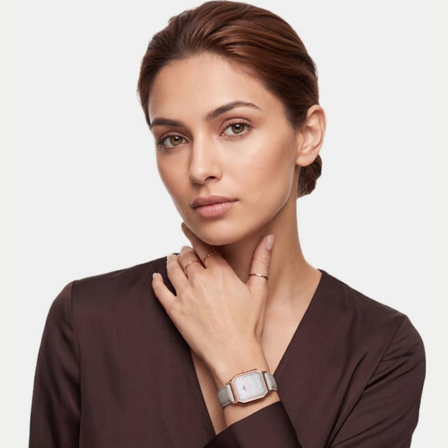 Women Quartz Mother Of Pearl Dial Analog Leather Watch DW0DL2102