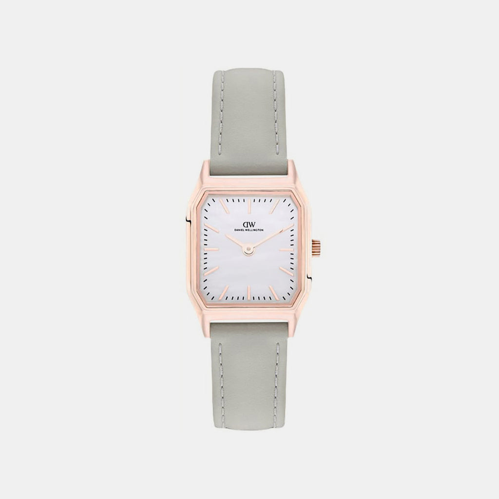 Women Quartz Mother Of Pearl Dial Analog Leather Watch DW0DL2102