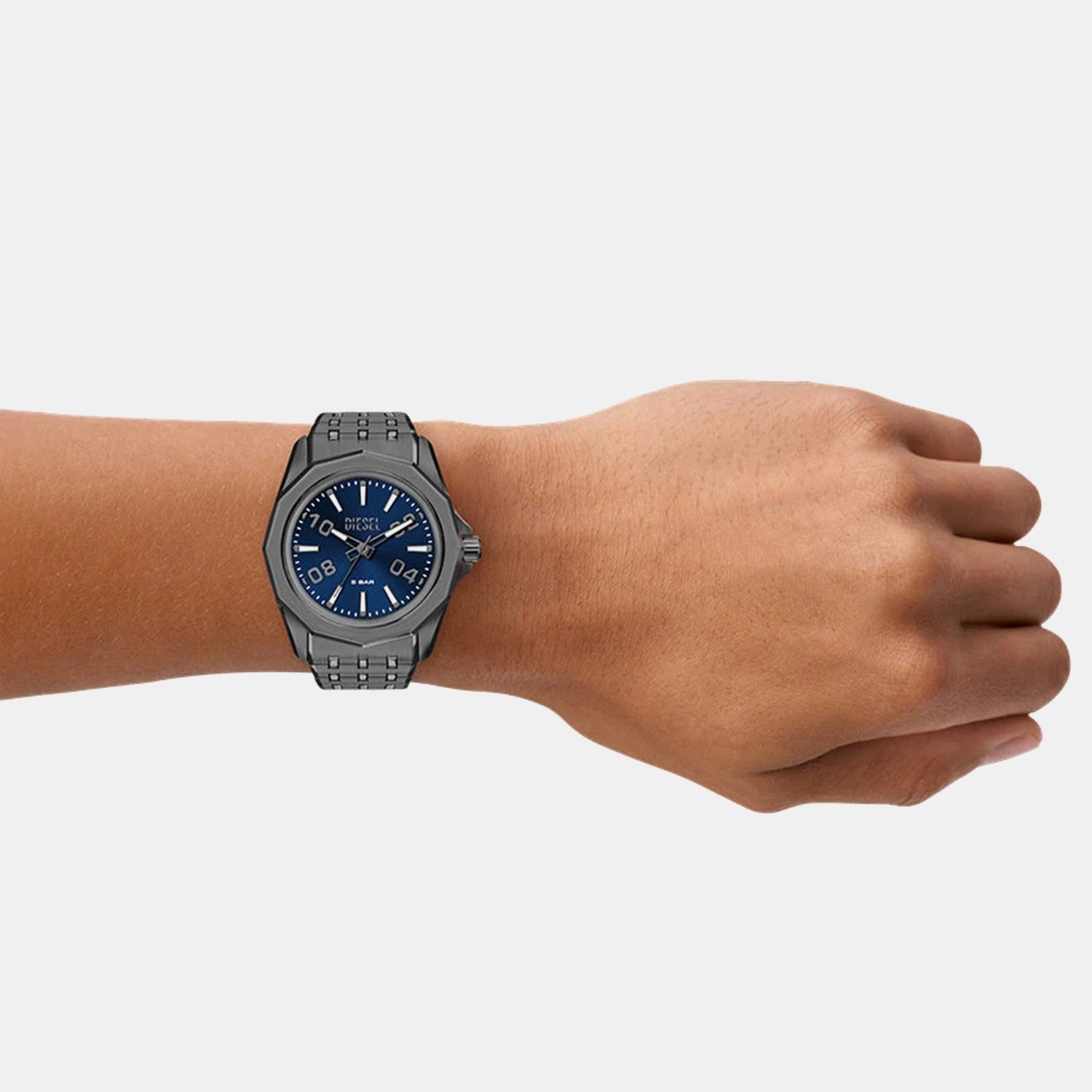 Stinger Men Quartz Blue Dial Analog Stainless Steel Watch DZ2238