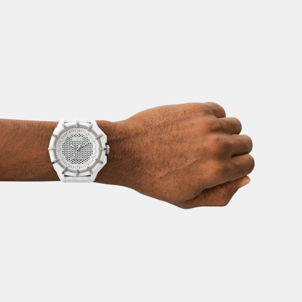 Framed Men Solar White Dial Analog Plastic Watch DZ4664