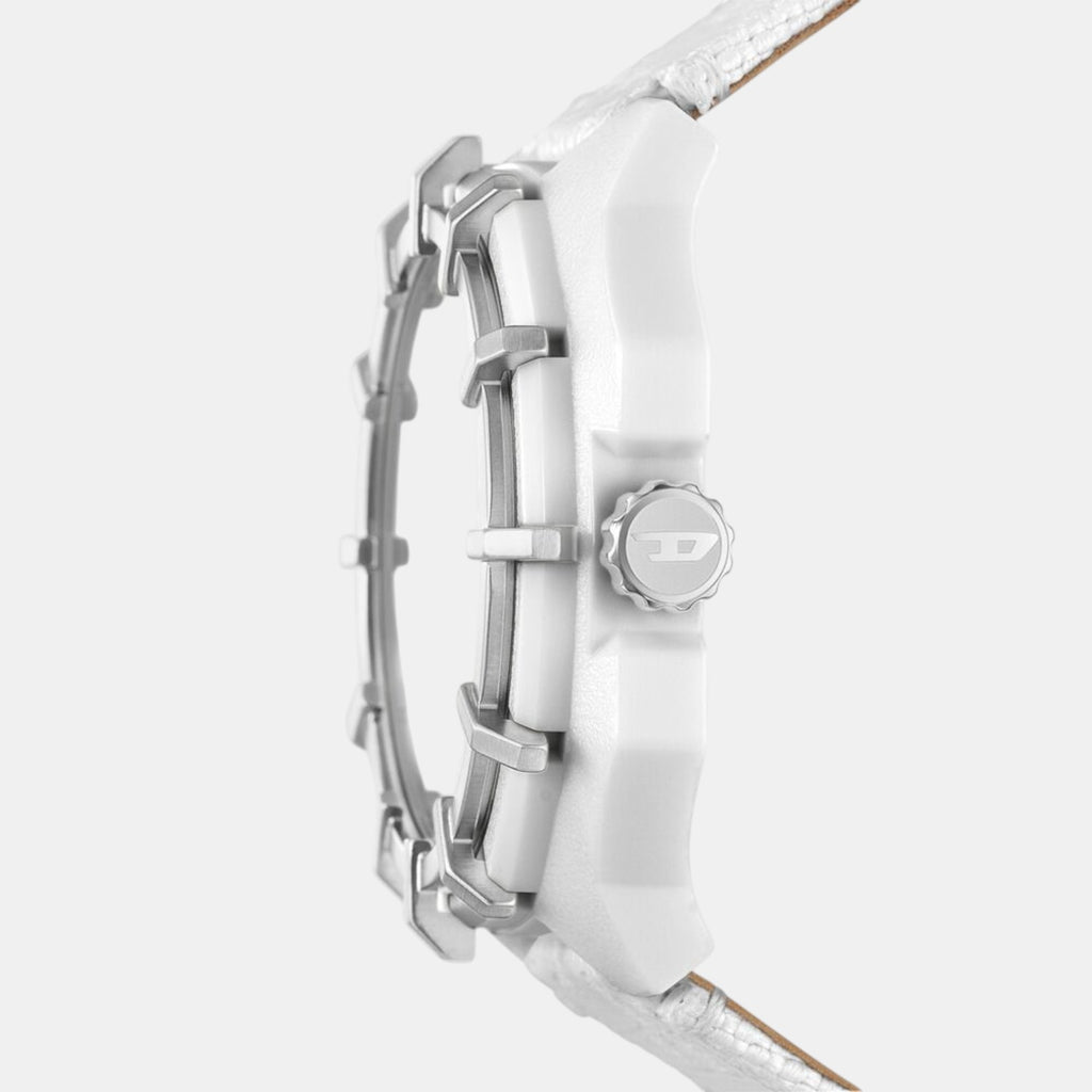 Framed Men Solar White Dial Analog Plastic Watch DZ4664