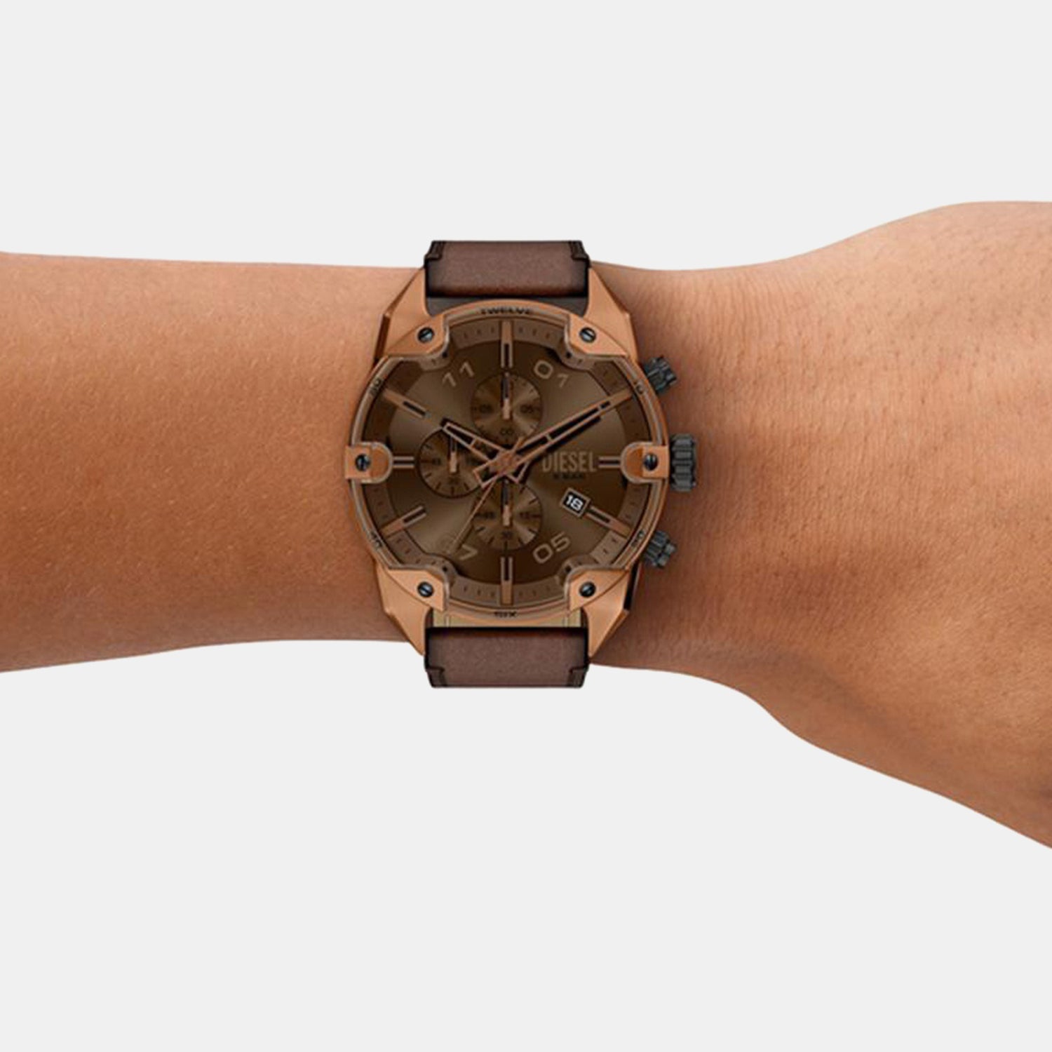 Men Quartz Brown Dial Analog Leather Watch DZ4698