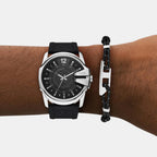 Master Chi Men Quartz Black Dial Analog Silicone Watch DZ4700SET