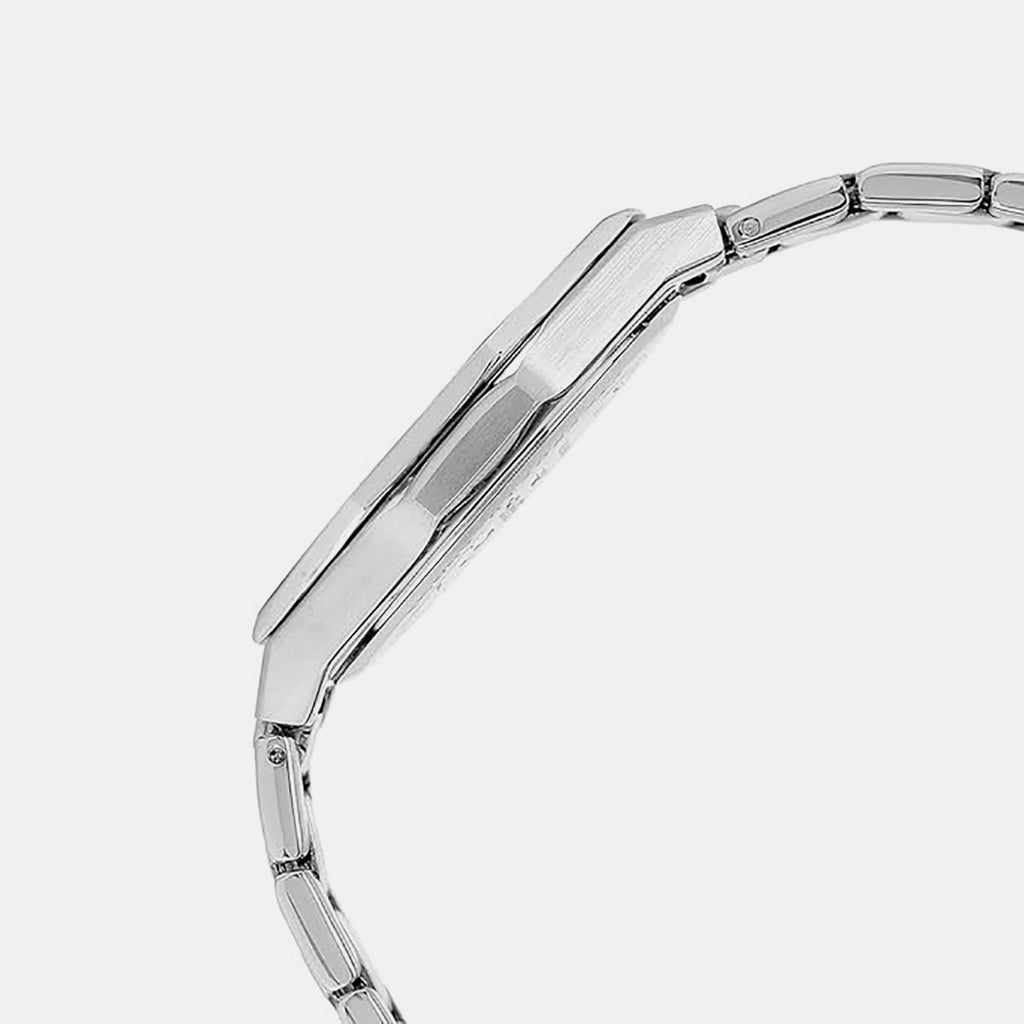 Edifice Men Quartz Turquoise Blue Dial Analog Stainless Steel Watch ED604