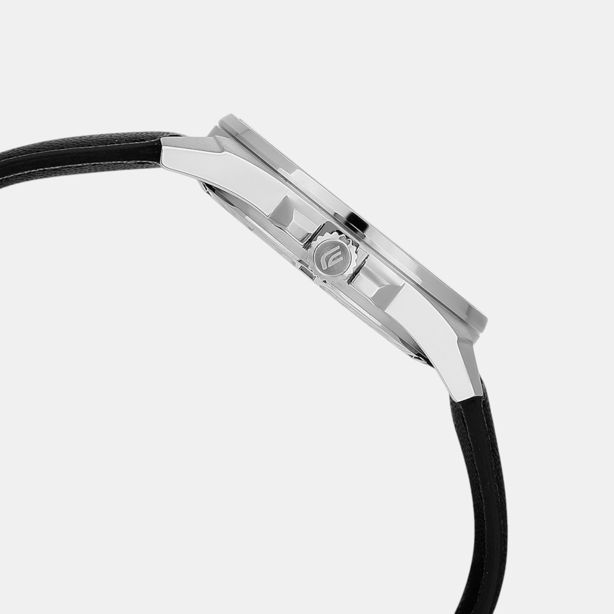 Edifice Men Quartz Black Dial Analog Leather Watch ED621