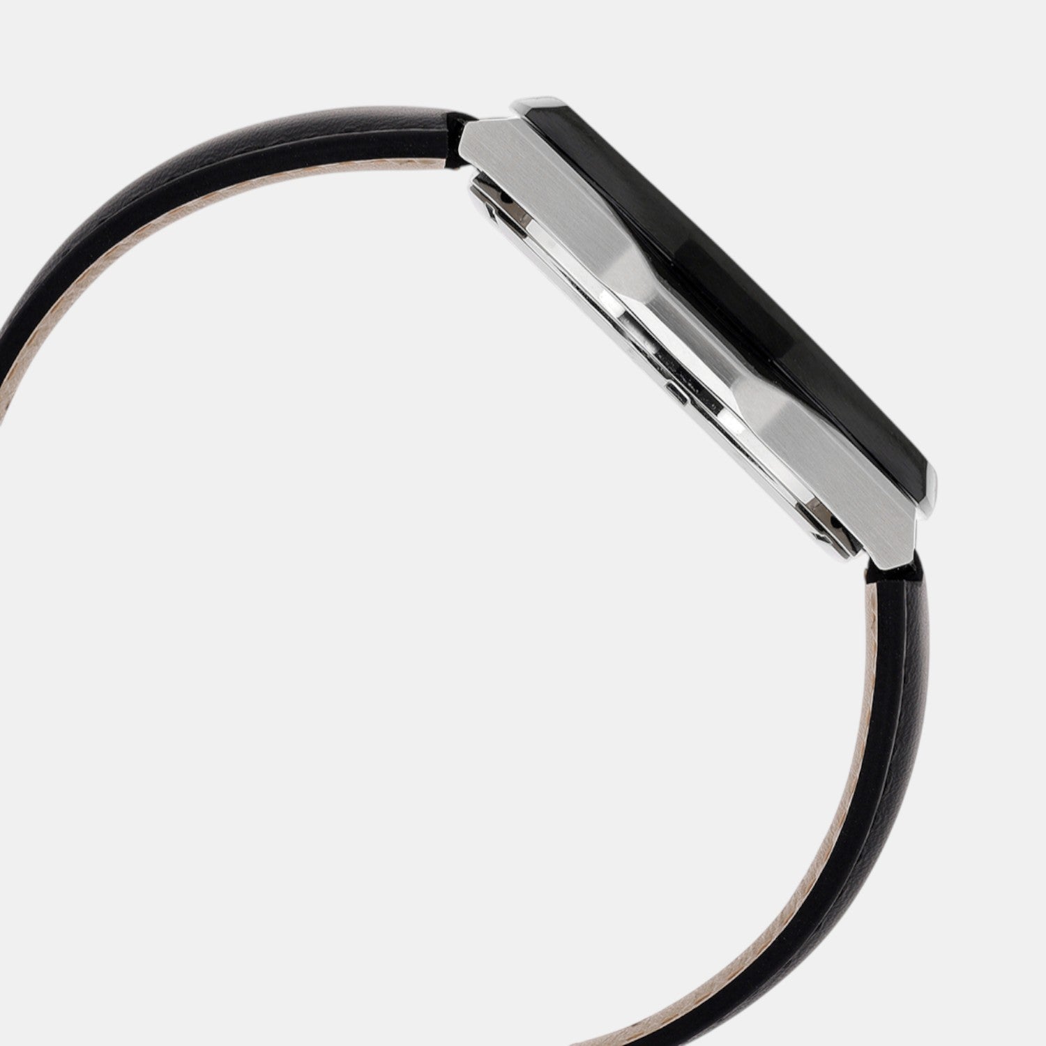 Edifice Men Quartz Black Dial Analog Leather Watch ED645