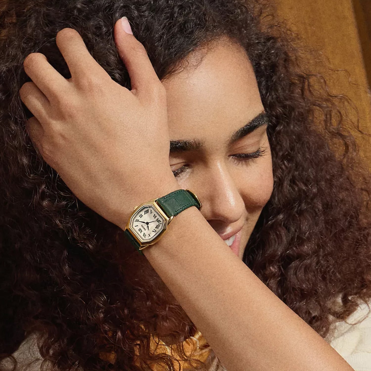 Harlow Women Quartz Cream Dial Analog Leather Watch ES5427