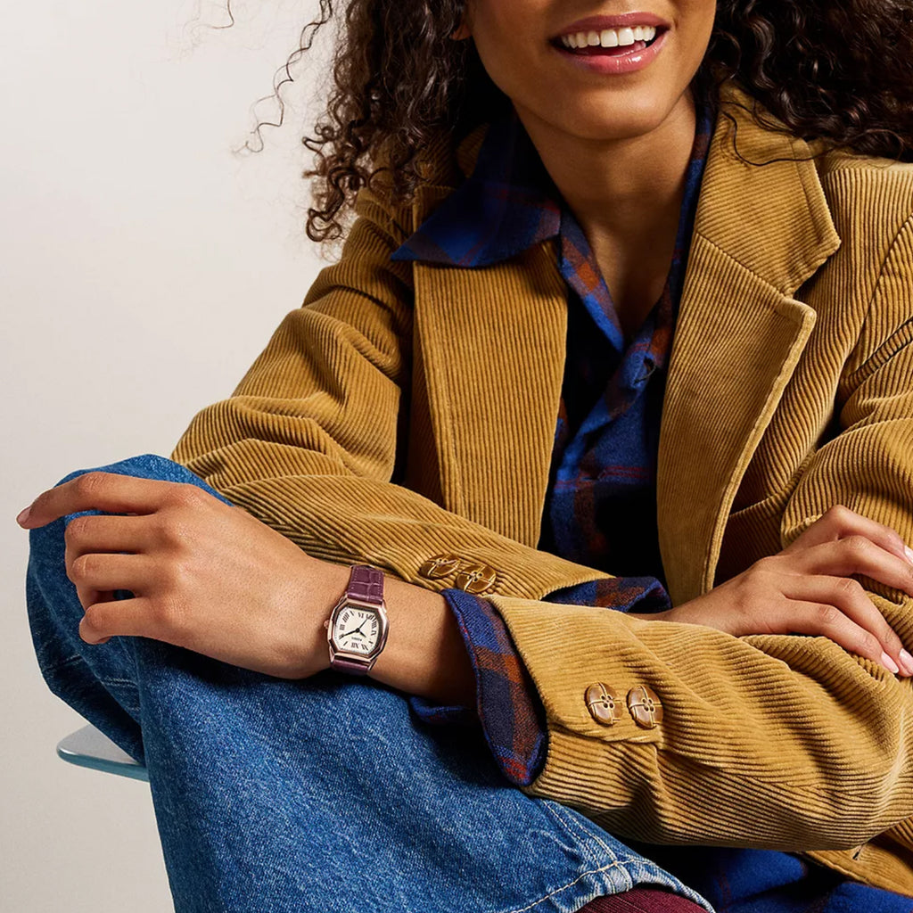 Harlow Women Quartz Cream Dial Analog Leather Watch ES5428