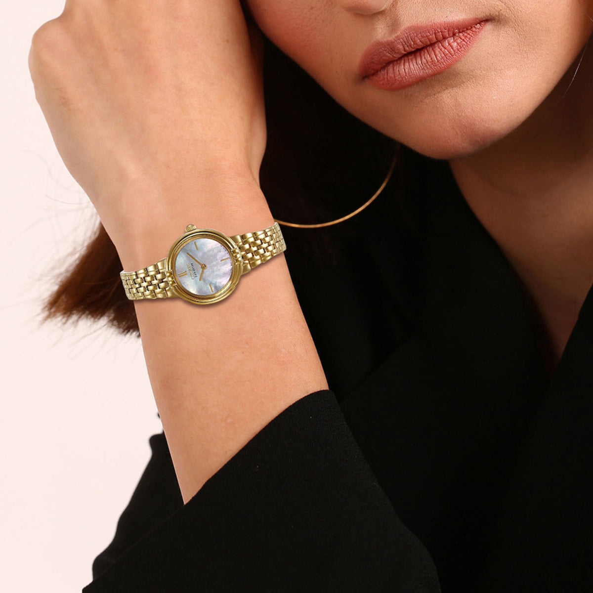 Women Quartz Mother Of Pearl Dial Analog Stainless Steel Watch EX1092-57D