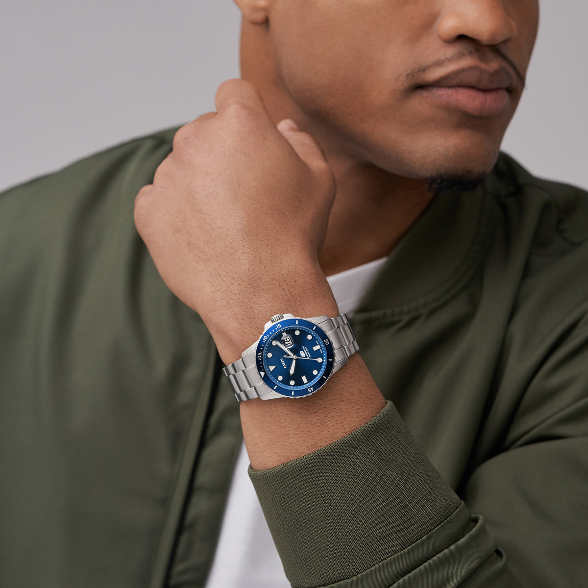 Fossil Round Quartz Analog Men watch