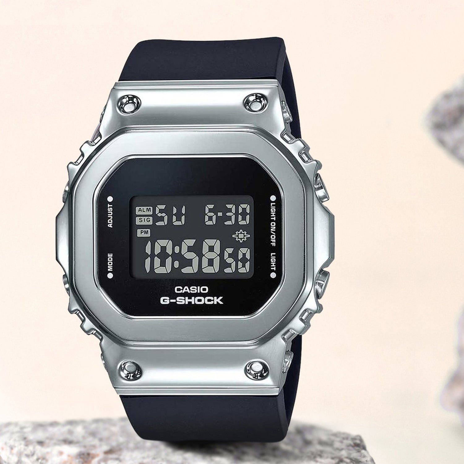 G-Shock Women Quartz Black Dial Digital Resin Watch G1068