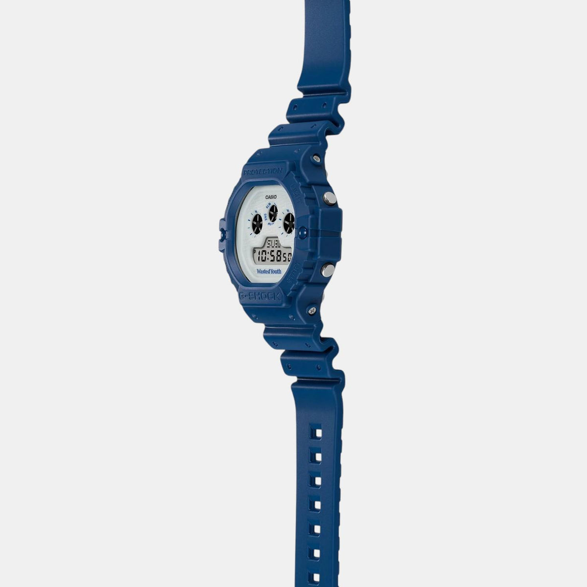 G-Shock Men Quartz White Dial Digital Resin Watch G1327