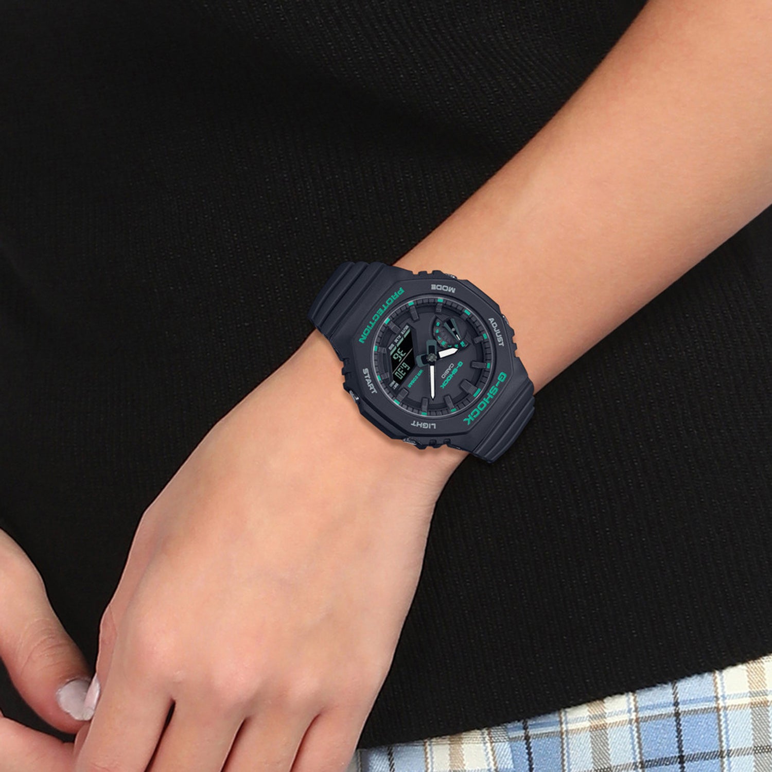 G-Shock Unisex Quartz Black Dial Analog-Digital Resin Watch G1375