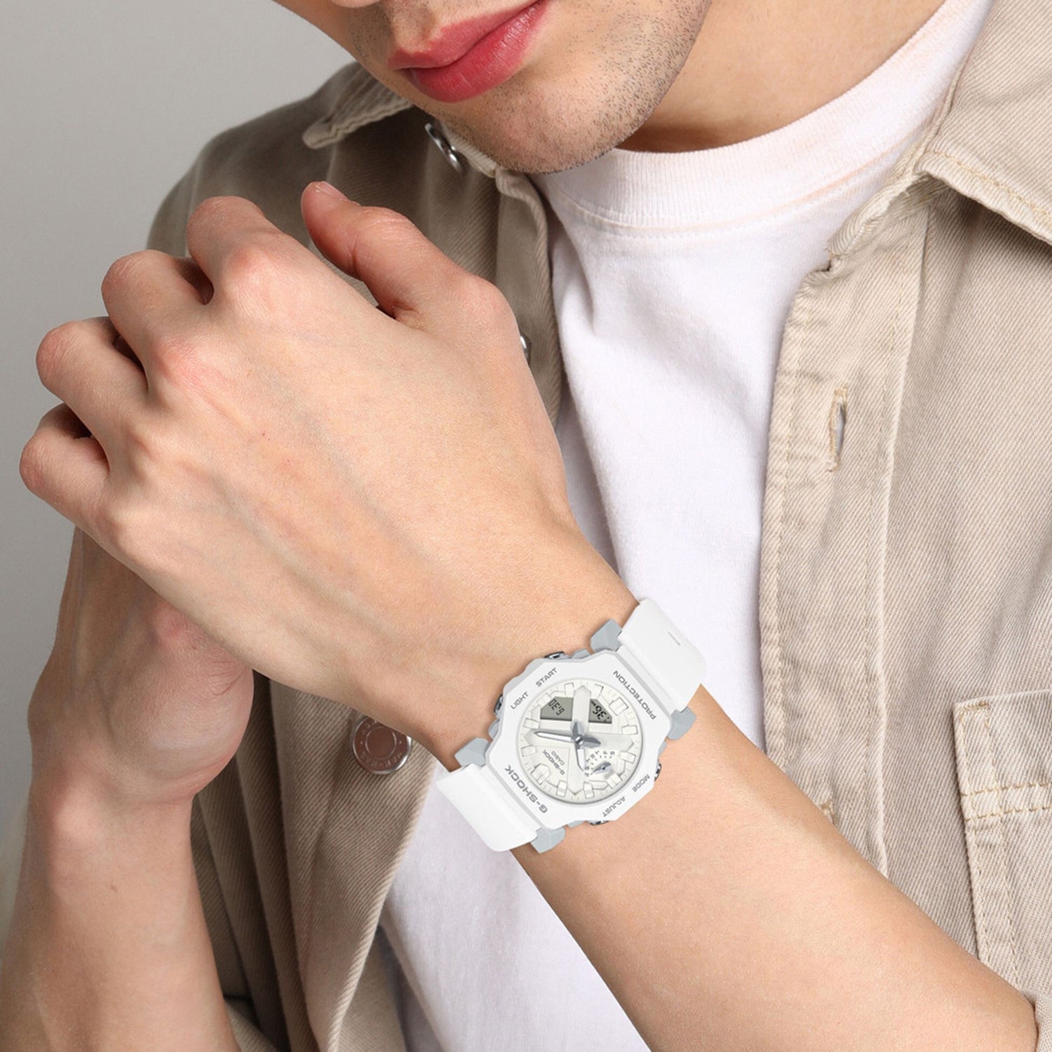 G-Shock Men Quartz White Dial Analog-Digital Resin Watch G1552