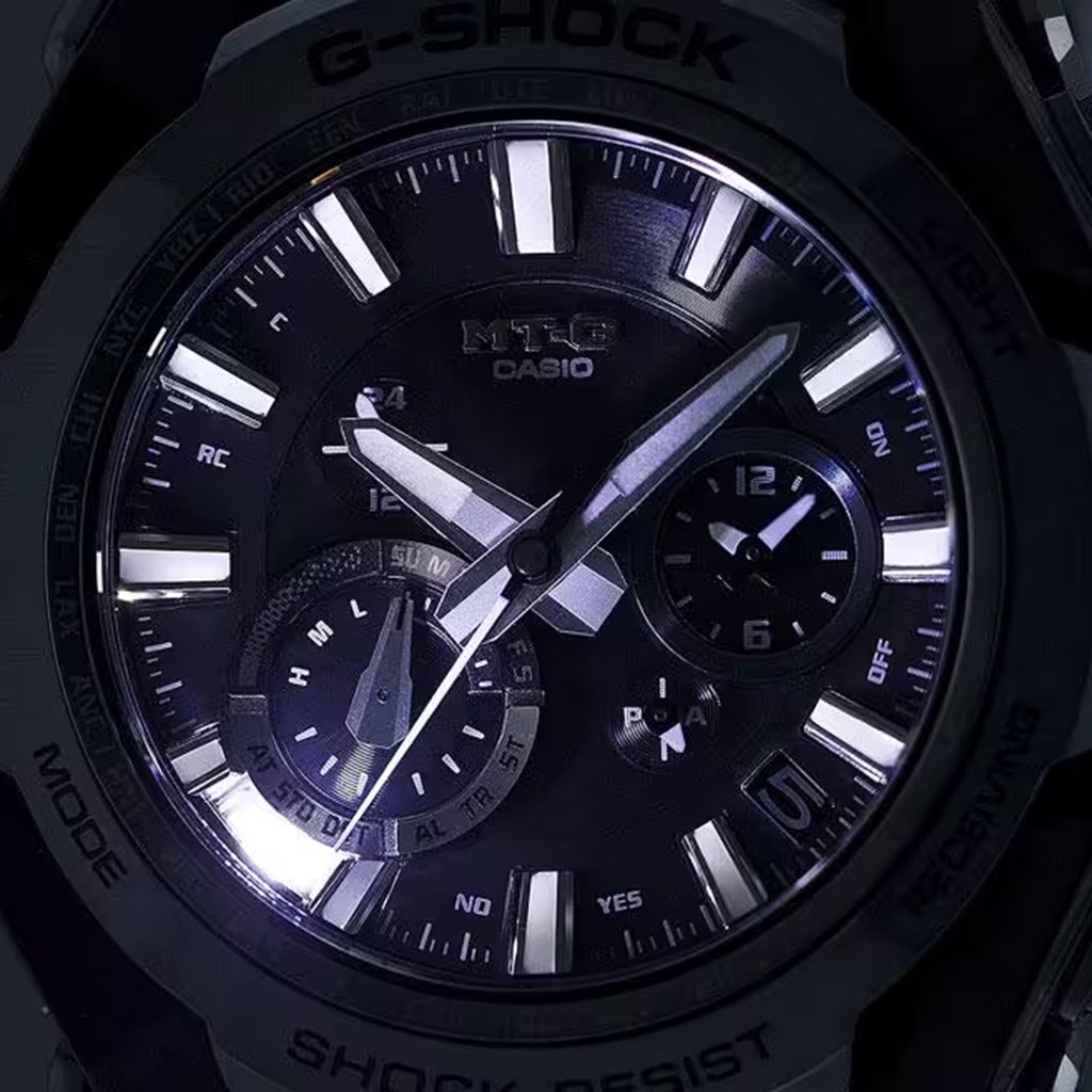 Men Solar Black Dial Analog Resin Watch G1717