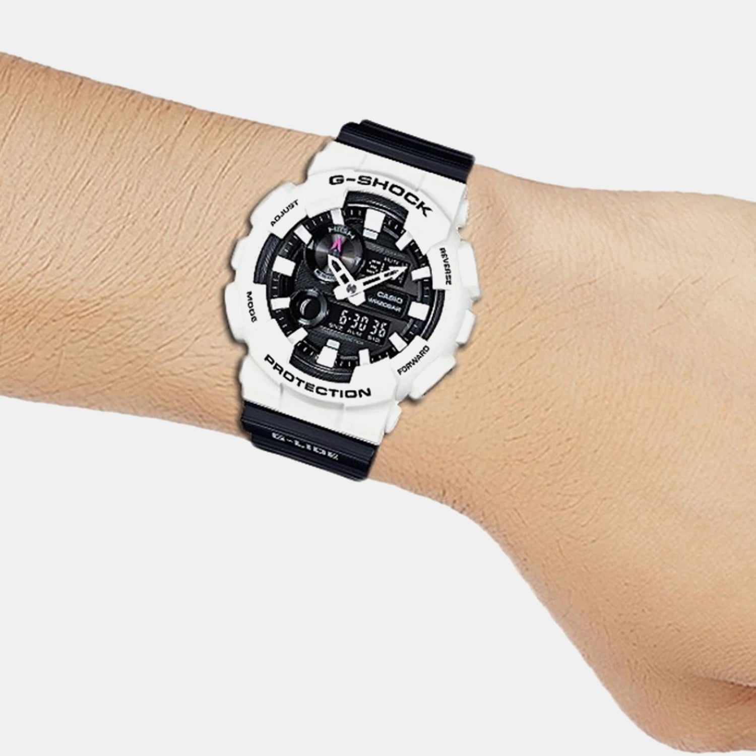 G-Shock Men Quartz Black Dial Analog-Digital Resin Watch G678