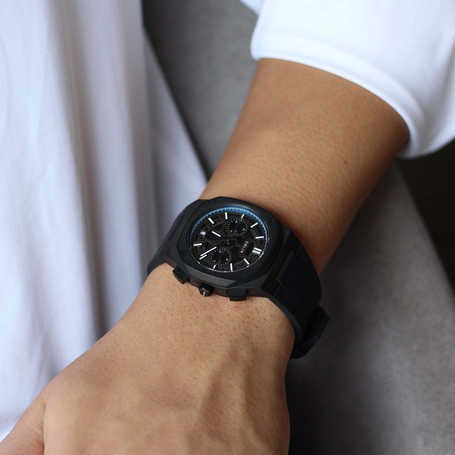 Men Quartz Black Dial Analog Stainless Steel Watch Geome Sport Stealth-rubber