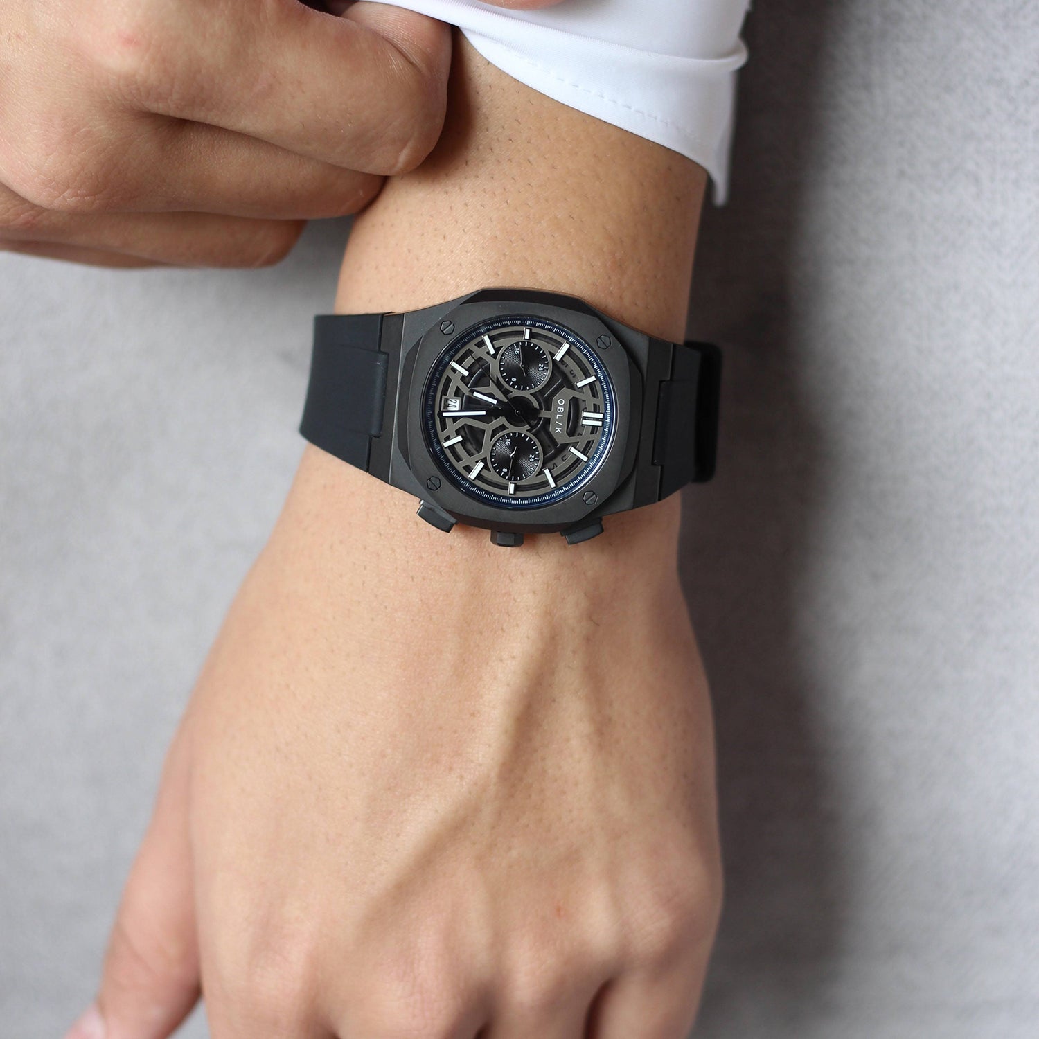 Men Quartz Black Dial Analog Stainless Steel Watch Geome Sport Stealth-rubber