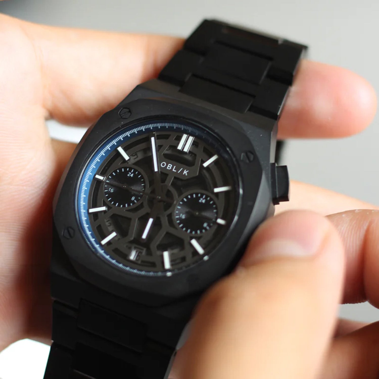 Men Quartz Black Dial Analog Stainless Steel Geome Sport Stealth Watch