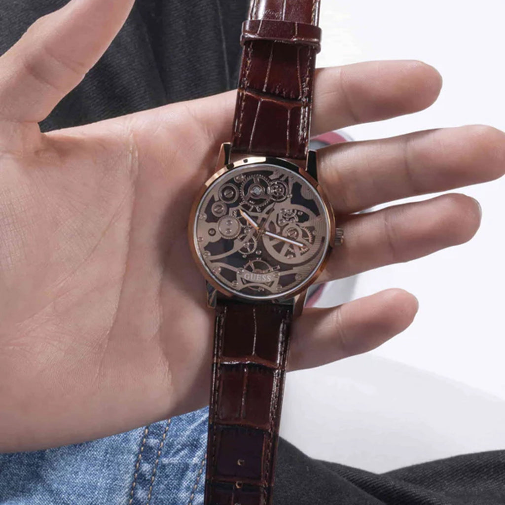 Men Quartz Brown Dial Analog Leather Watch GW0570G2