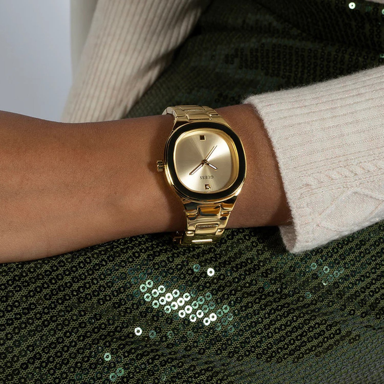 Eve Women Quartz Gold Dial Analog Stainless Steel Watch GW0615L2