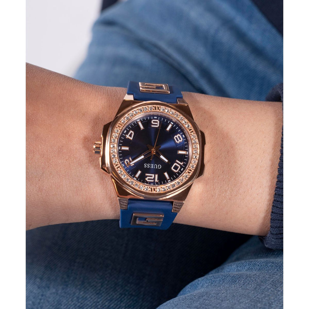 Guess Round Quartz Analog Women watch