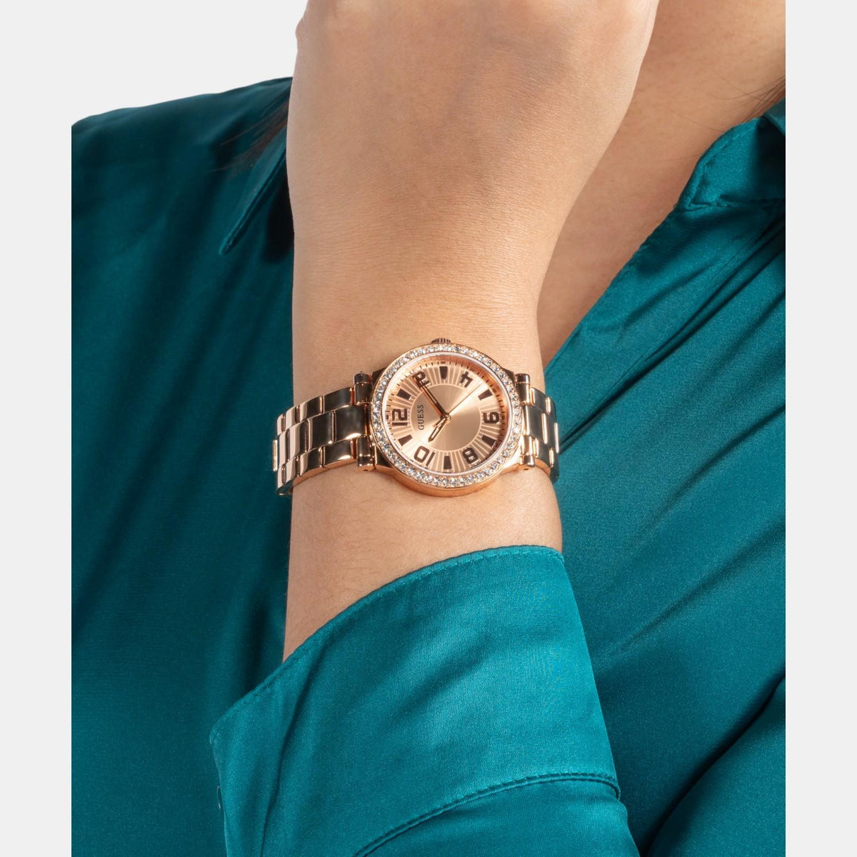 Dress Women Quartz Rose Gold Dial Analog Stainless Steel Watch GW0686L3