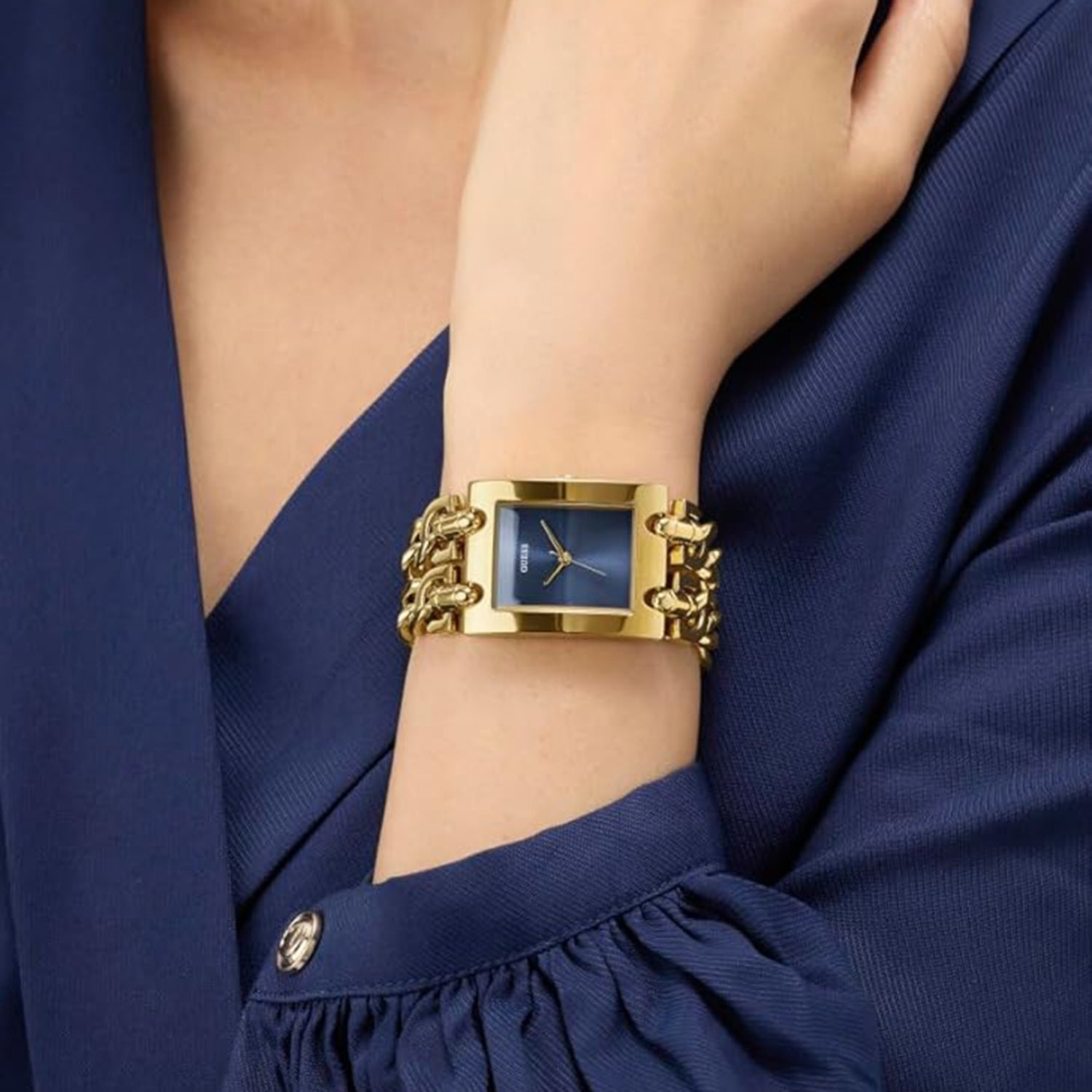 Women Quartz Blue Dial Analog Stainless Steel Watch GW0740L3