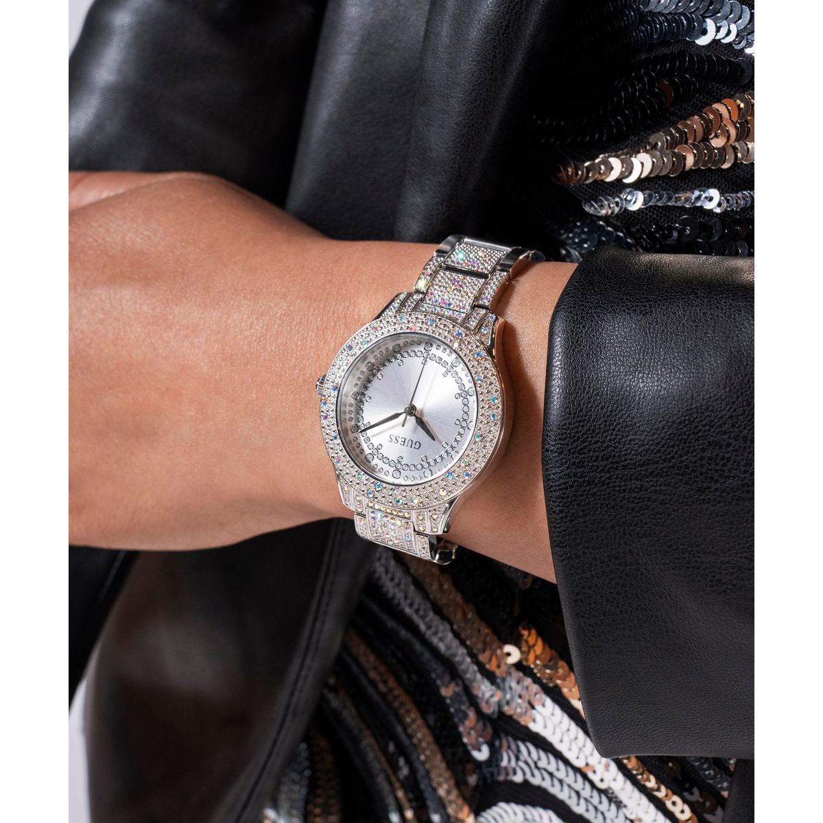 Shooting Star Women Quartz Silver Dial Analog Stainless Steel Watch GW0746L1