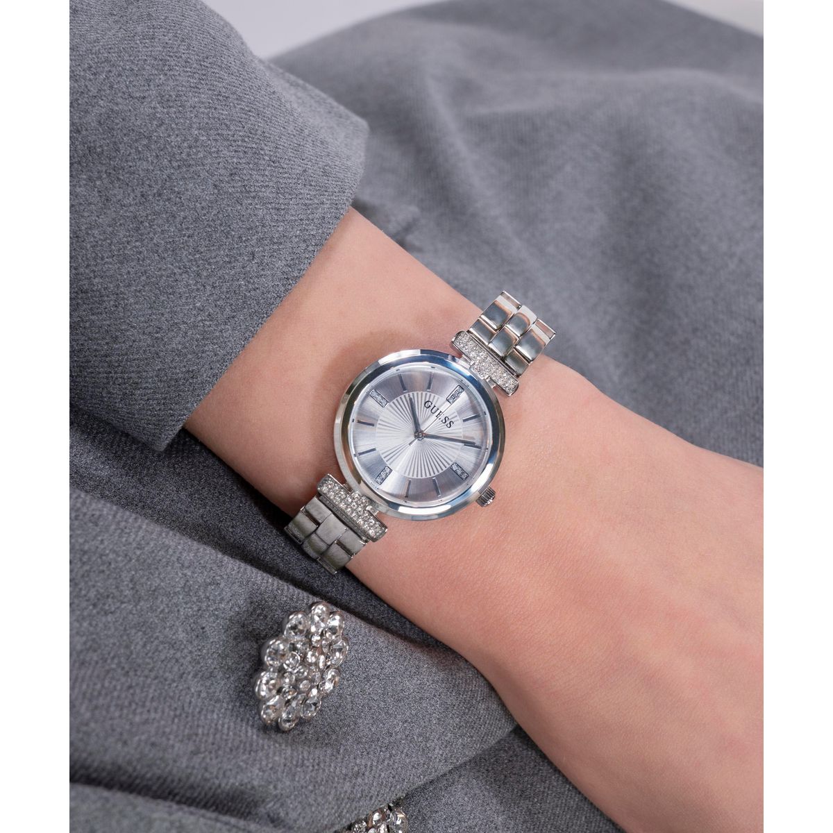 Guess 28 mm Silver Quartz watch