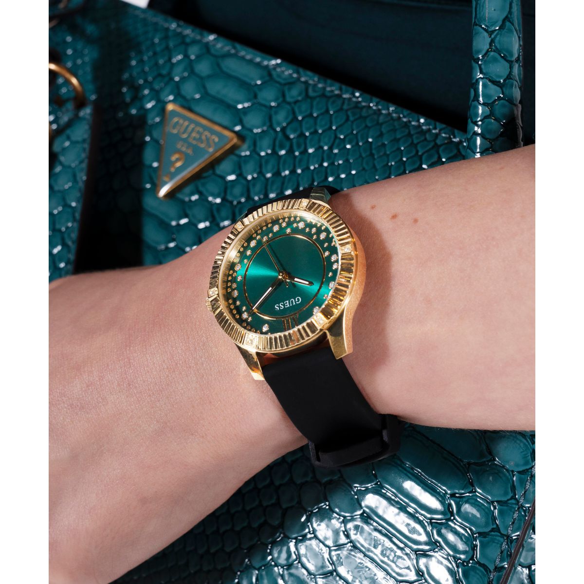 Gd Starstruck Women Quartz Green Dial Analog Silicone Watch Gw0766L3