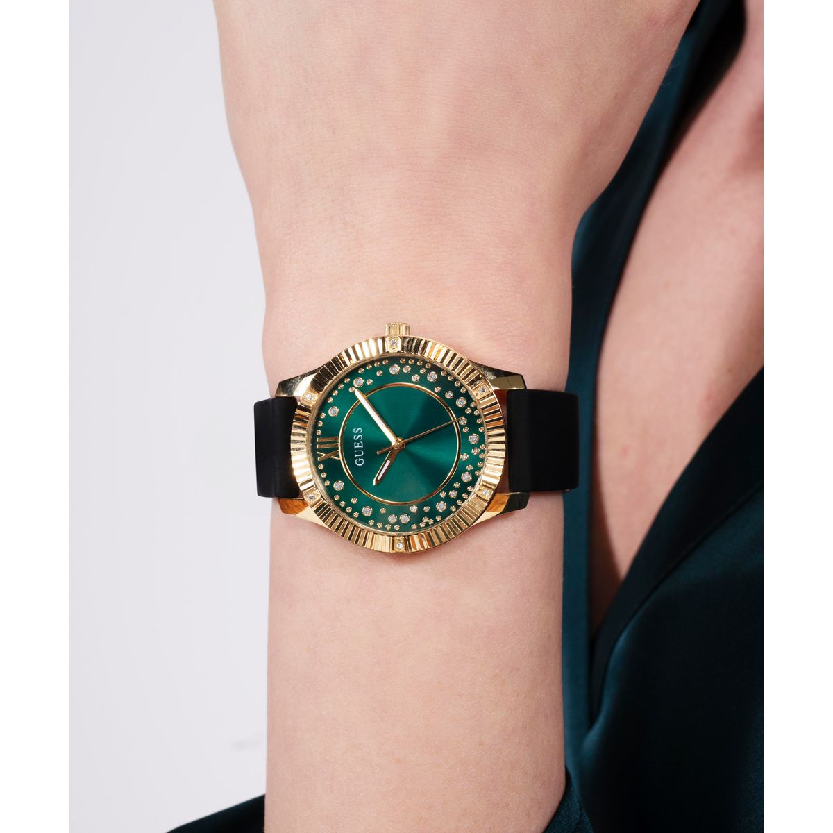 Dress Women Quartz Green Dial Analog Silicone Watch GW0766L3