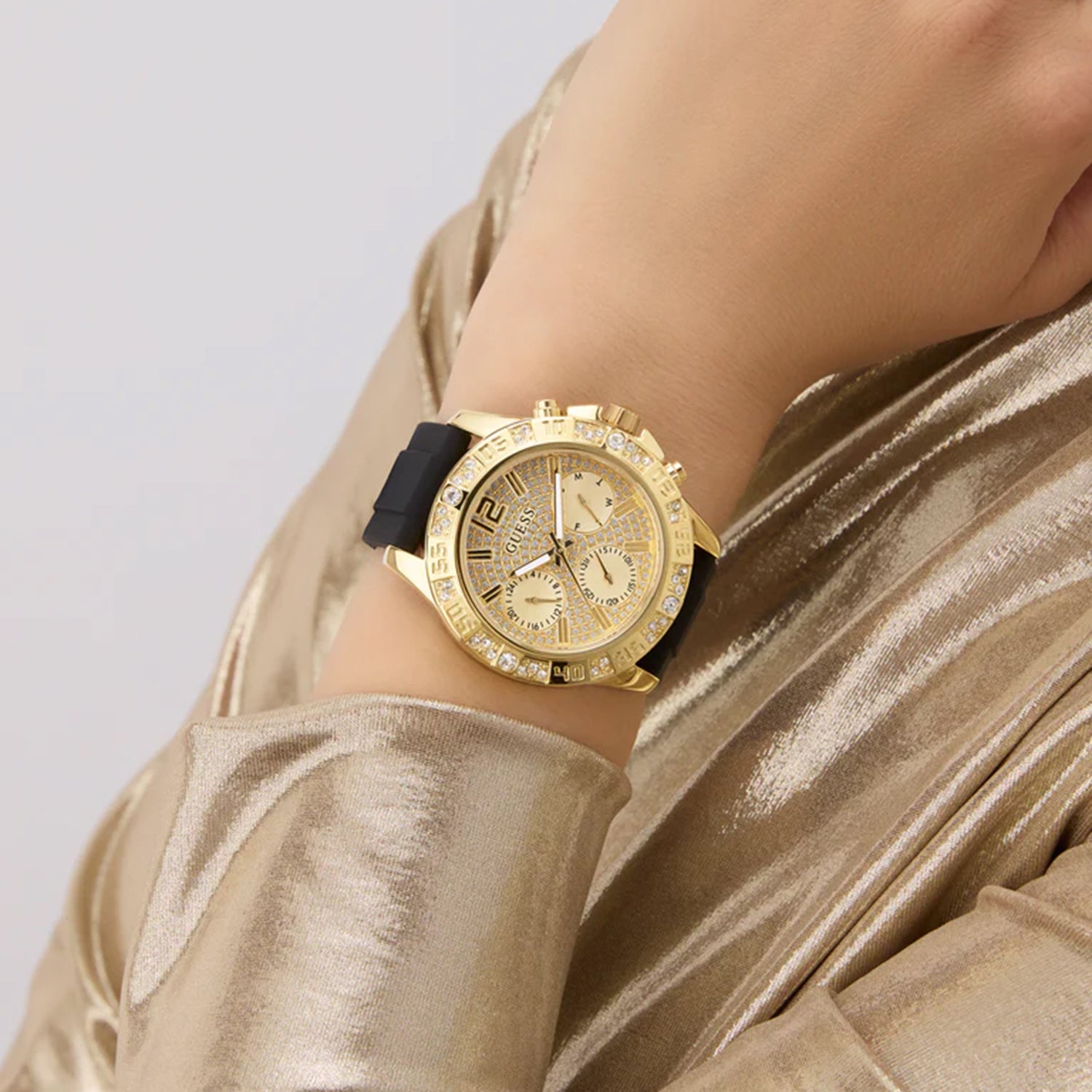 Gt Majesty Women Quartz Champagne Dial Analog Stainless Steel GW0772L5