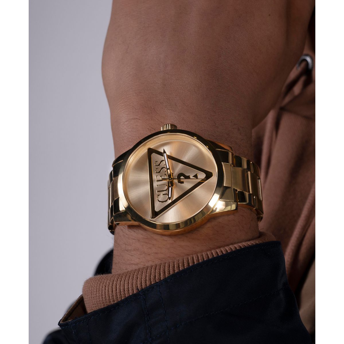 Guess 44 mm Gold Quartz watch