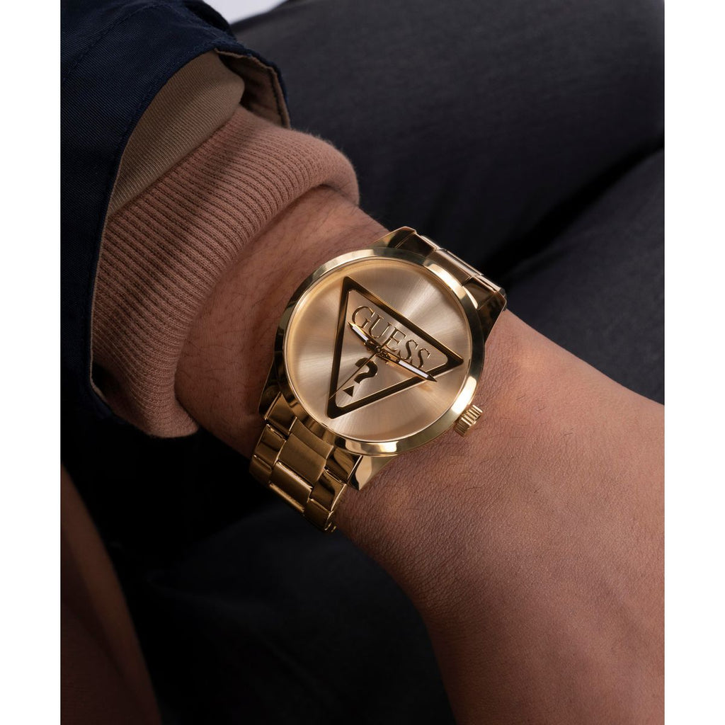 Guess Round Quartz Analog Men watch