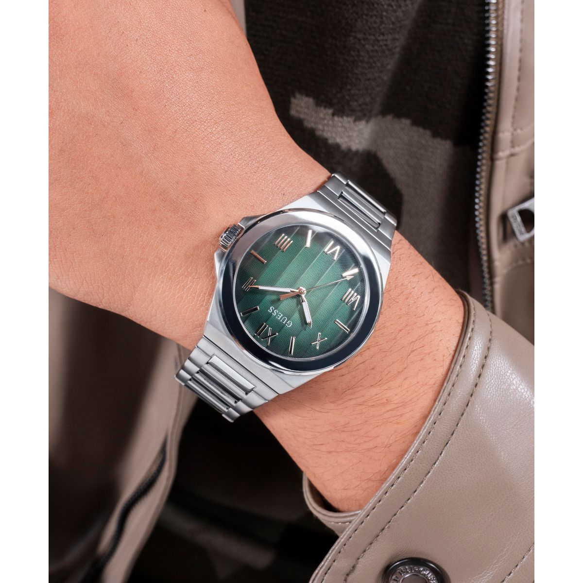 Dress Men Quartz Green Dial Analog Stainless Steel Watch GW0789G1