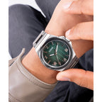 Guess Round Quartz Analog Men watch